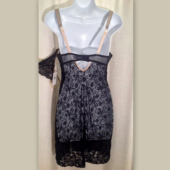 DONNA L'OREN Size Medium 2-Piece Sexy Sheer Black Lace Babydoll Nightie & Thong - Picture 6 of 6